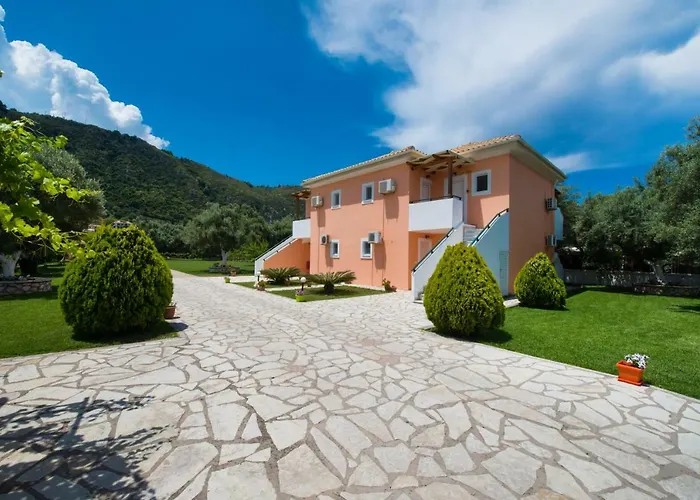 埃莱安娜一室公寓酒店